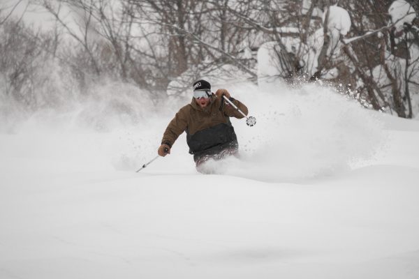 20230215-20230215_Mickle Iwanai_©Sea And Summit Media100507-Edit Sea And Summit Media, Japan, Hokkaido, winter, snow, ski, skiing, free ski, cat skiing, powder, Iwanai, japow, private, private clients, Susan and Derek Mickle, Mickle, Honeymoon